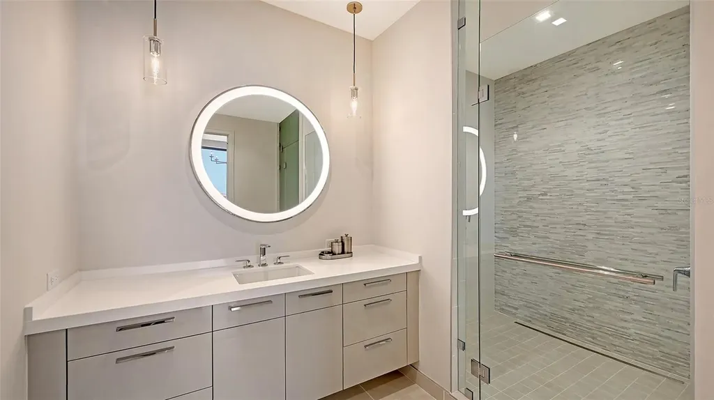 1591 Gulf Of Mexico Drive Longboat Key FL 34228