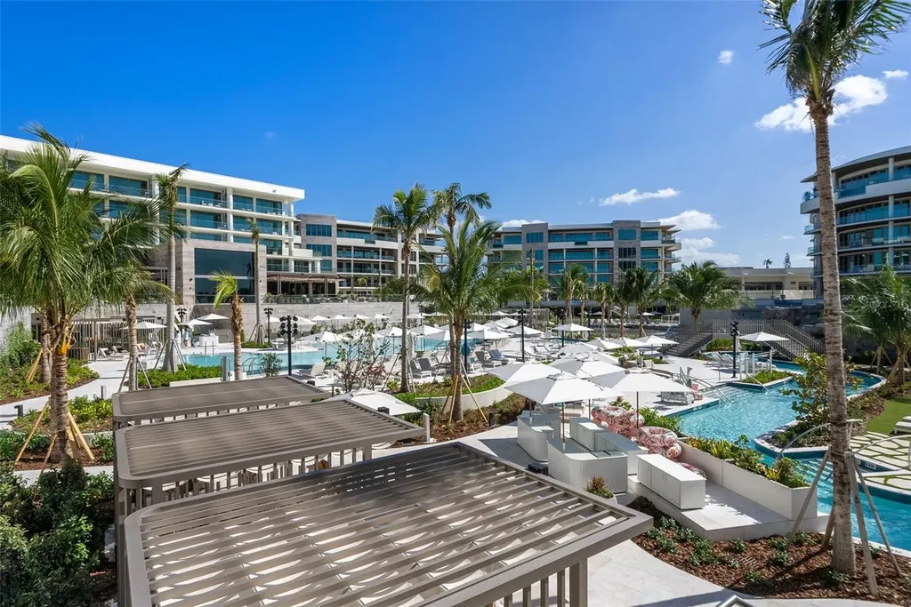 1591 Gulf Of Mexico Drive Longboat Key FL 34228