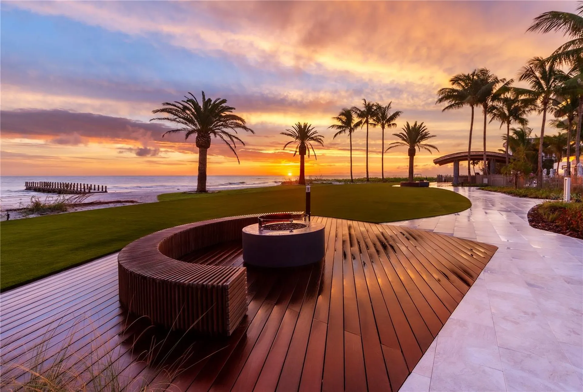 1591 Gulf Of Mexico Drive Longboat Key FL 34228