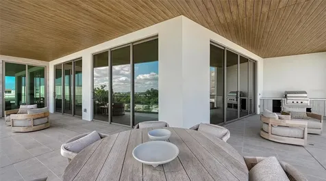 1591 Gulf Of Mexico Drive Longboat Key FL 34228
