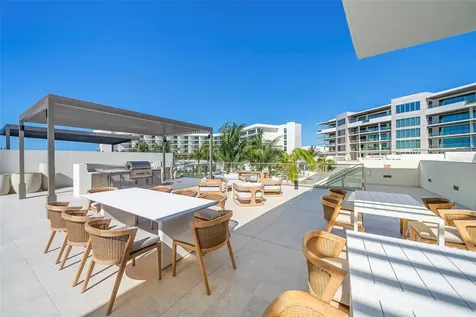 1591 Gulf Of Mexico Drive Longboat Key FL 34228