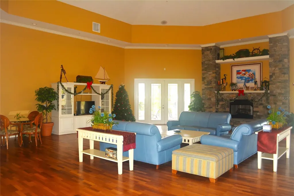 5701 Soldier Circle Sarasota FL 34233