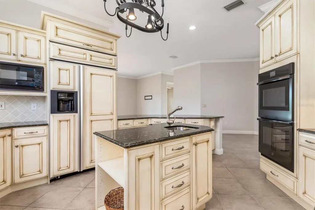 4561 Murcia Boulevard Sarasota FL 34238