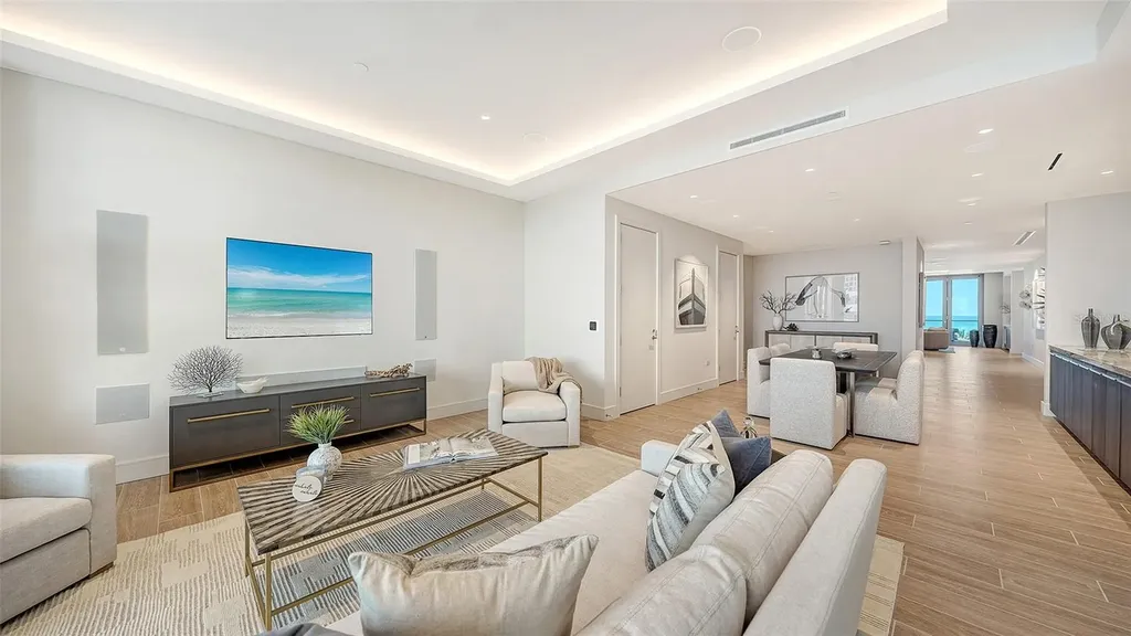 1561 Gulf Of Mexico Drive Longboat Key FL 34228