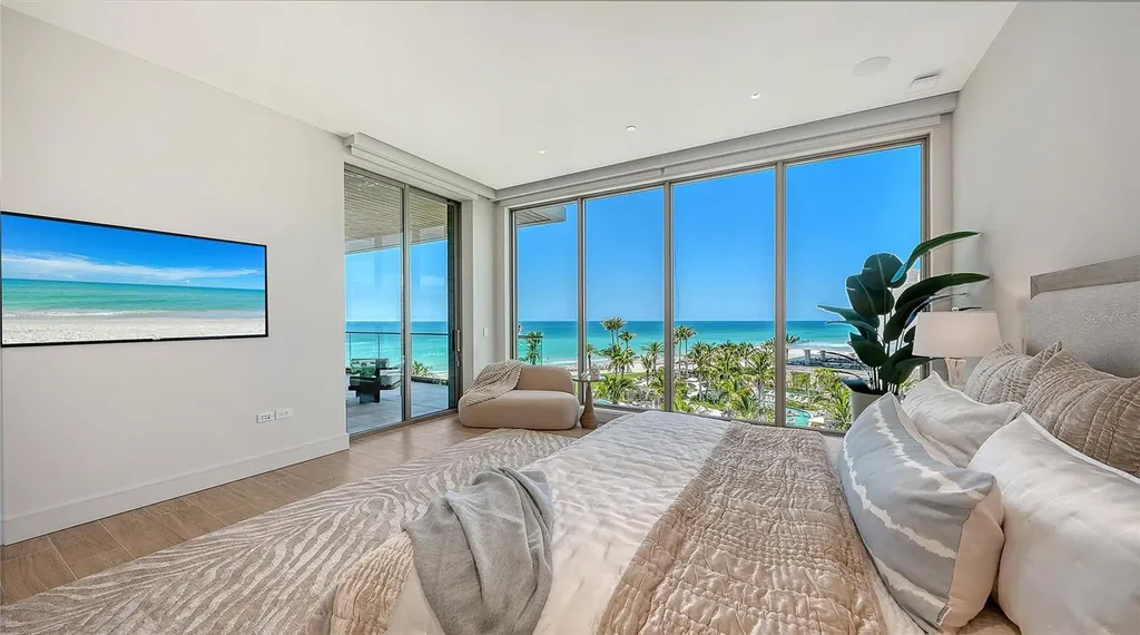1561 Gulf Of Mexico Drive Longboat Key FL 34228
