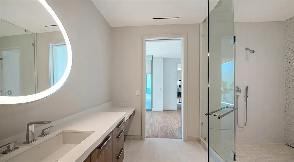 1561 Gulf Of Mexico Drive Longboat Key FL 34228