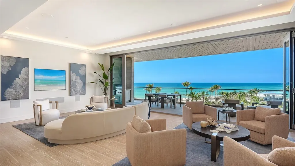1561 Gulf Of Mexico Drive Longboat Key FL 34228