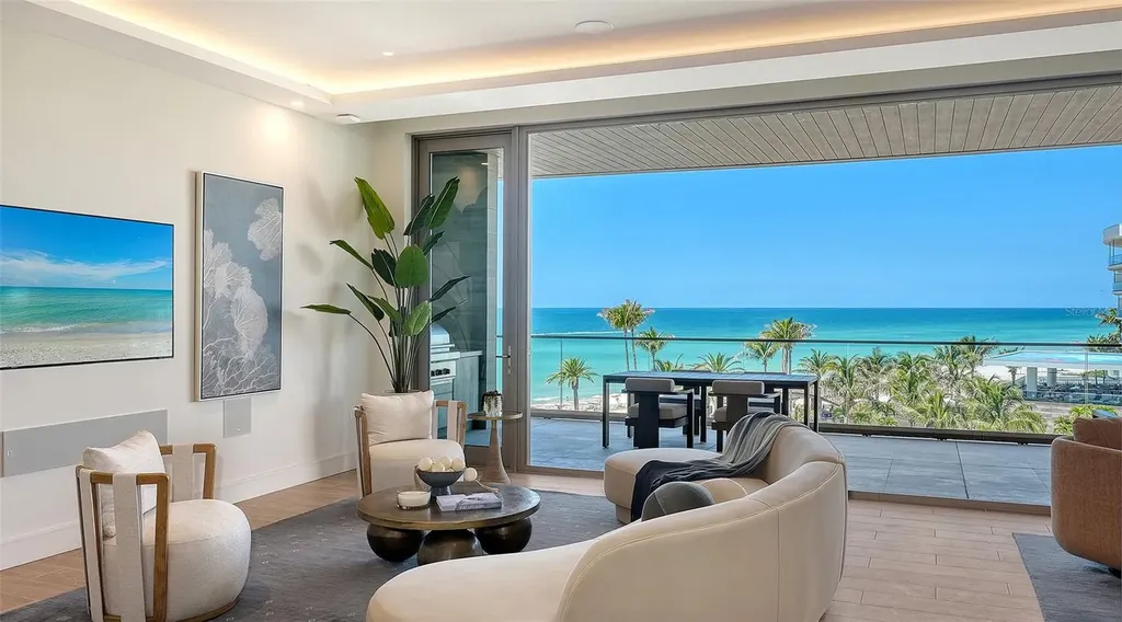 1561 Gulf Of Mexico Drive Longboat Key FL 34228