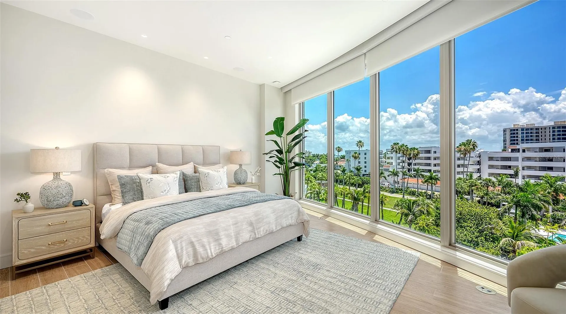 1561 Gulf Of Mexico Drive Longboat Key FL 34228