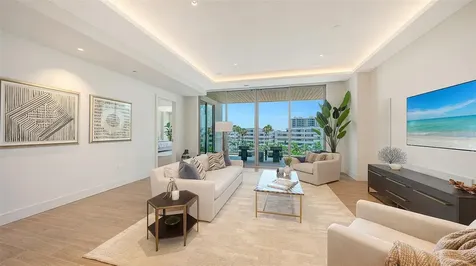 1561 Gulf Of Mexico Drive Longboat Key FL 34228