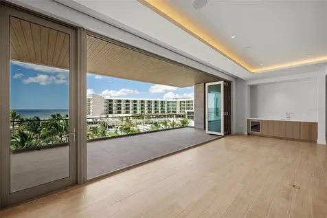 1561 Gulf Of Mexico Drive Longboat Key FL 34228