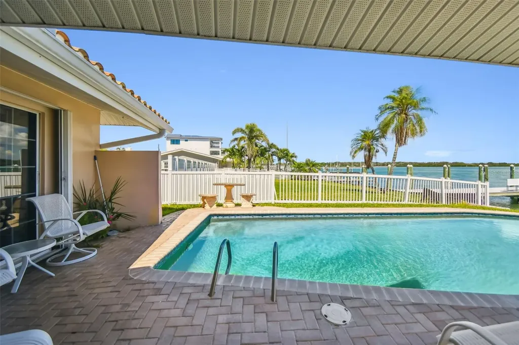 529 Johns Pass Avenue Madeira Beach FL 33708