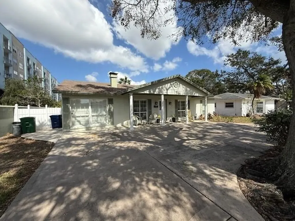 5307 W Cleveland Street Tampa FL 33609