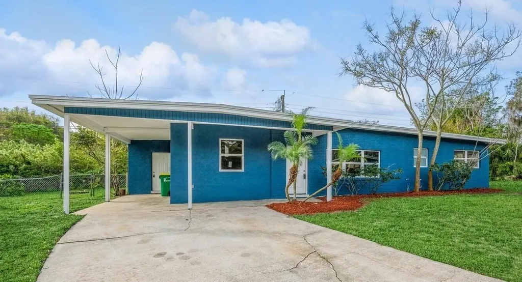 1625 West Court Titusville FL 32796
