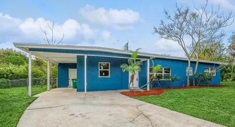1625 West Court Titusville FL 32796