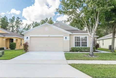 319 Sandy Ridge Drive Davenport FL 33896