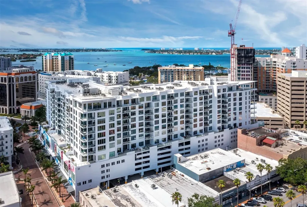 111 S Pineapple Avenue Sarasota FL 34236