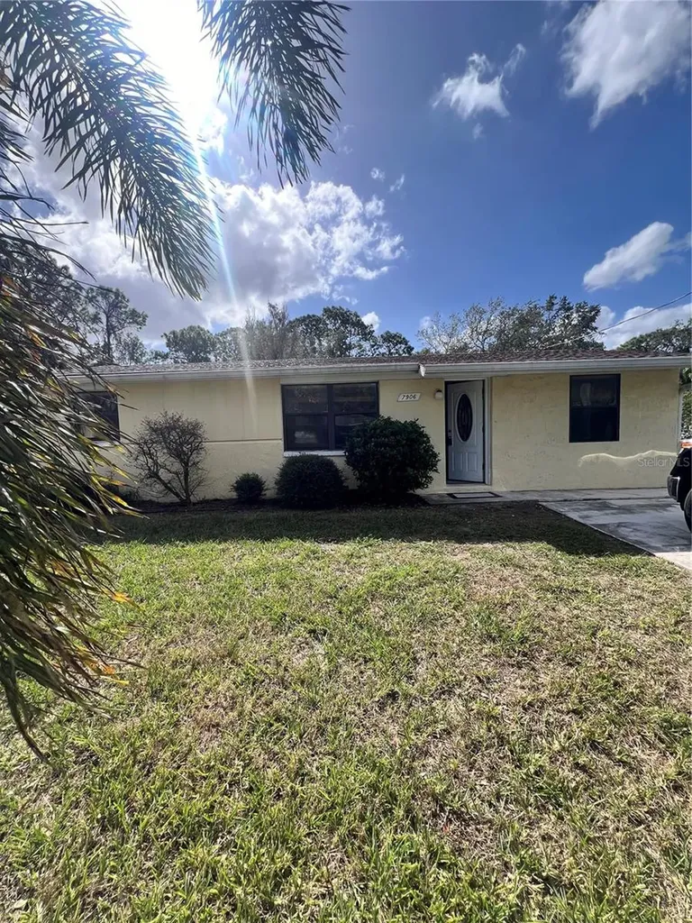 7906 Gulf Way Hudson FL 34667