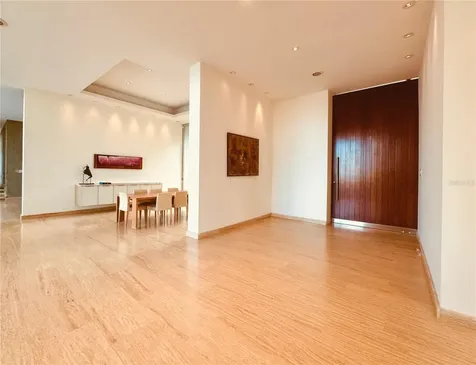 Urb. La Lomita Calle Vista Linda Guaynabo PR 00969