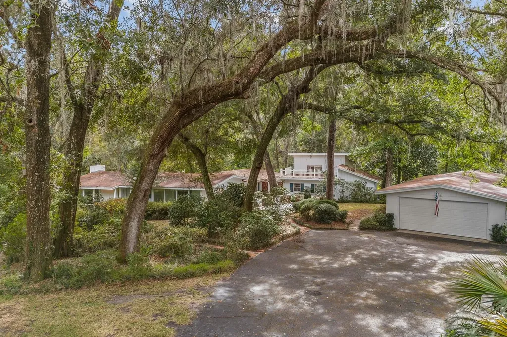 3001 NW 28th Terrace Gainesville FL 32605