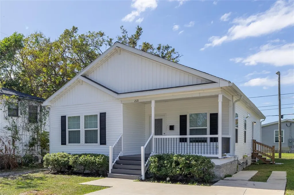 2121 28th Street S St Petersburg FL 33712