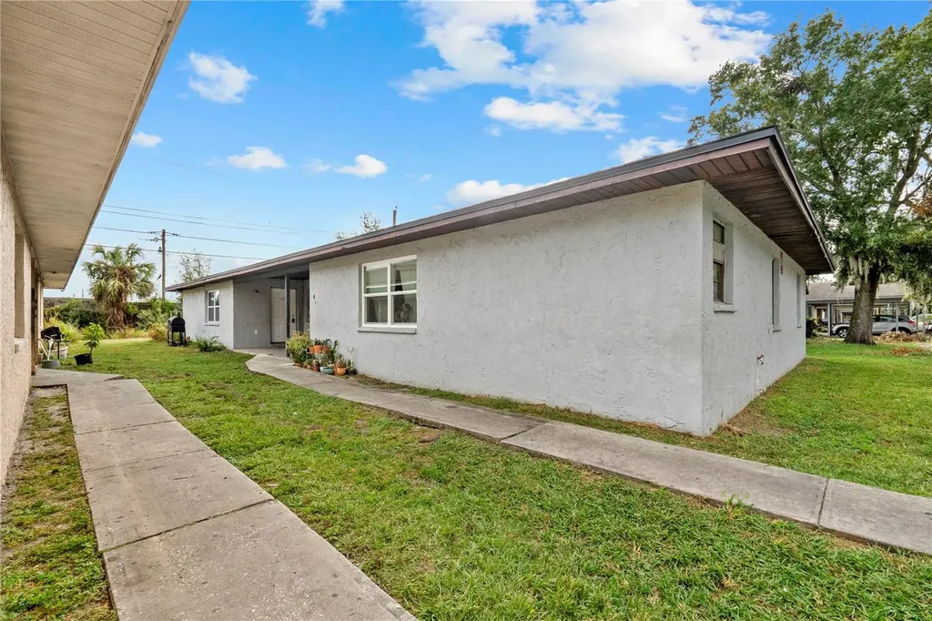 2502 Chestnut Woods Drive Lakeland FL 33815