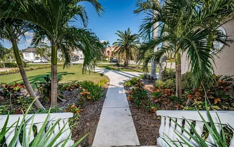 5944 Bay Drive S Gulfport FL 33707