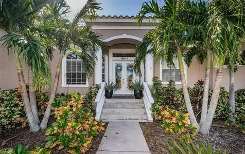5944 Bay Drive S Gulfport FL 33707
