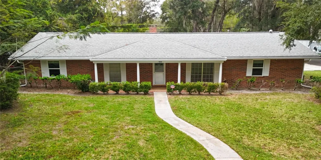 2026 NW 27th Street Gainesville FL 32605