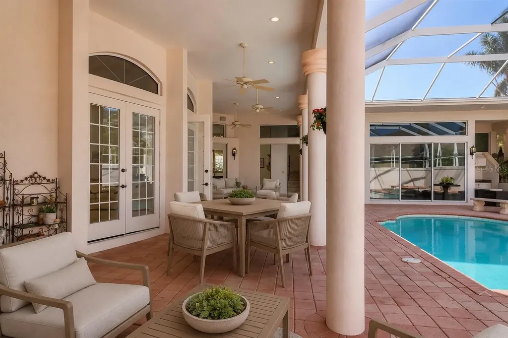 5331 Siesta Cove Drive Sarasota FL 34242