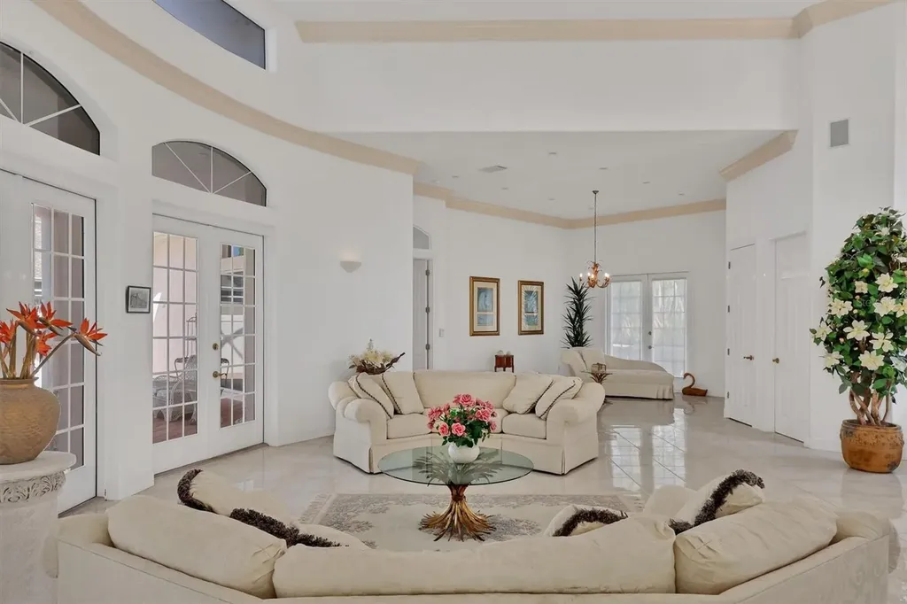5331 Siesta Cove Drive Sarasota FL 34242