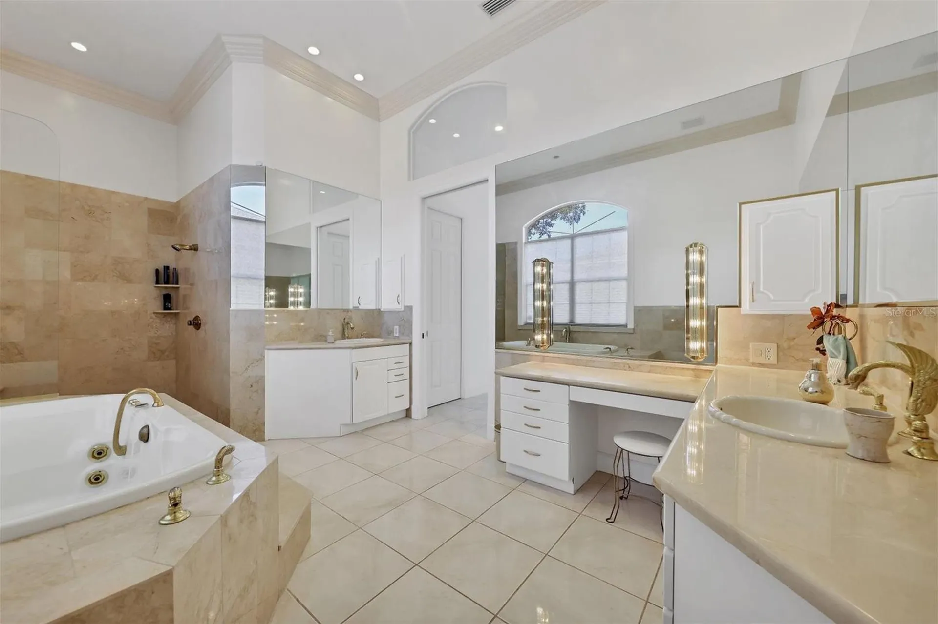 5331 Siesta Cove Drive Sarasota FL 34242