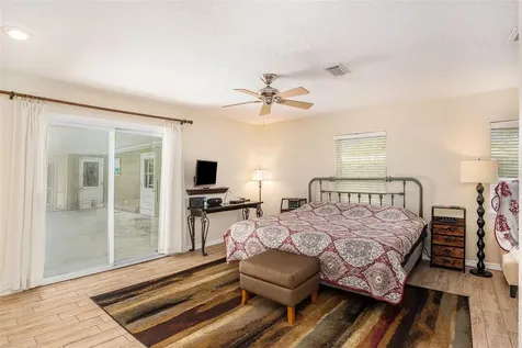 1770 75th Avenue N St Petersburg FL 33702