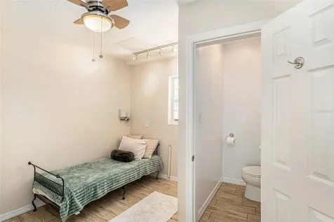 1770 75th Avenue N St Petersburg FL 33702