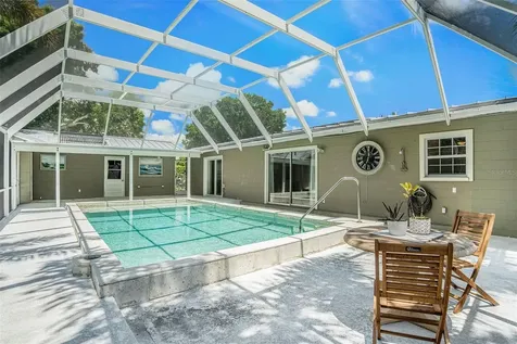 1770 75th Avenue N St Petersburg FL 33702