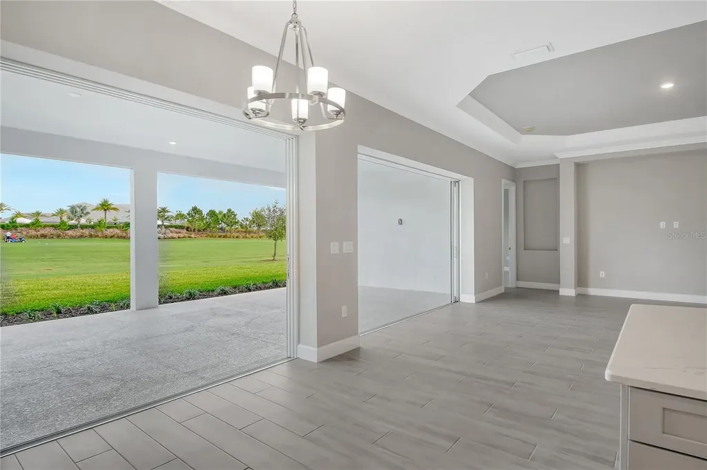 15625 San Lazzaro Avenue Bradenton FL 34211