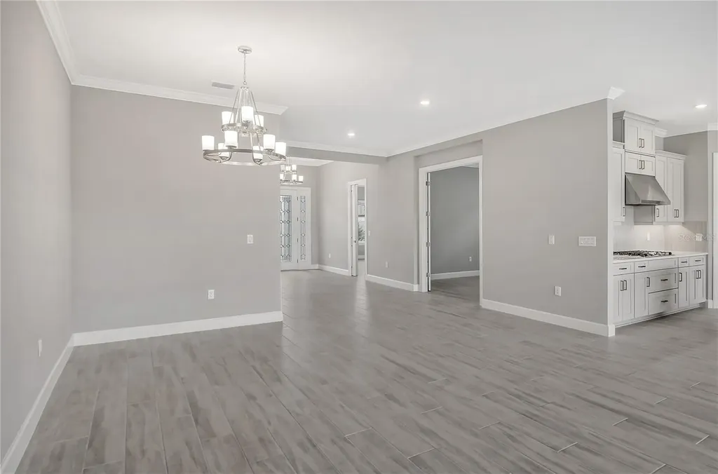 15625 San Lazzaro Avenue Bradenton FL 34211