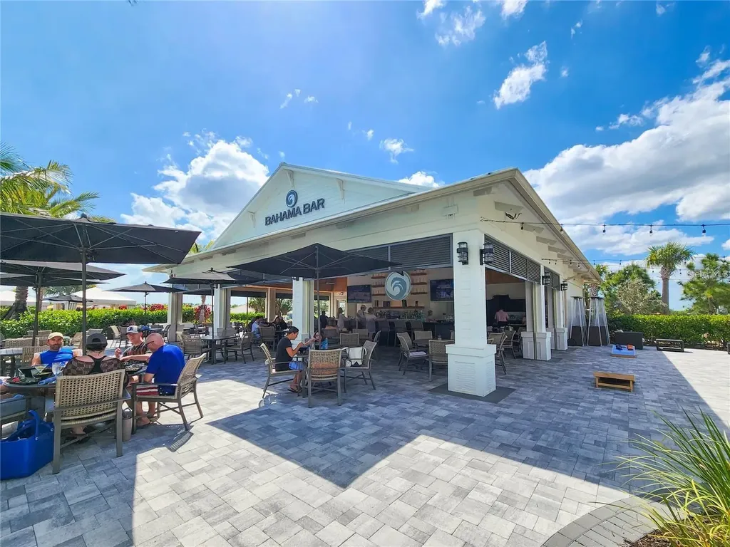15625 San Lazzaro Avenue Bradenton FL 34211