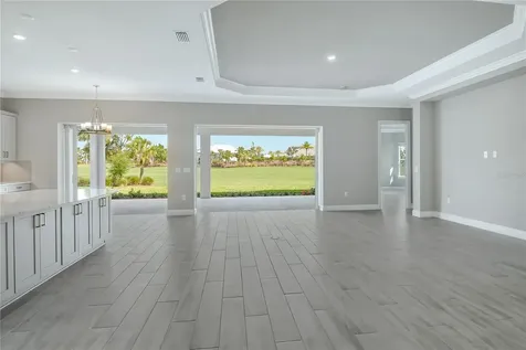 15625 San Lazzaro Avenue Bradenton FL 34211