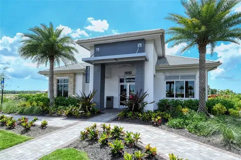 15625 San Lazzaro Avenue Bradenton FL 34211