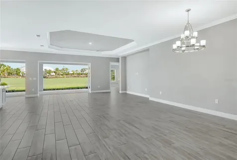 15625 San Lazzaro Avenue Bradenton FL 34211