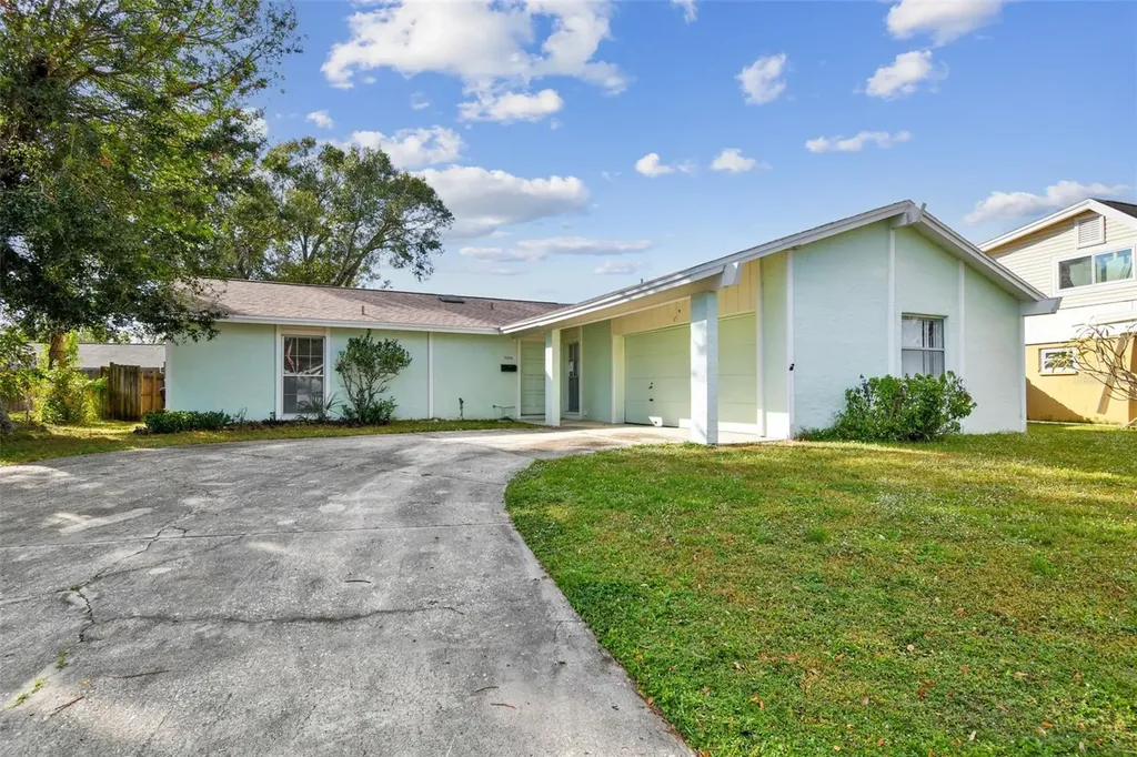 7004 Baywood Court Tampa FL 33615