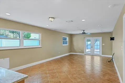 2110 Hawthorne Street Sarasota FL 34239