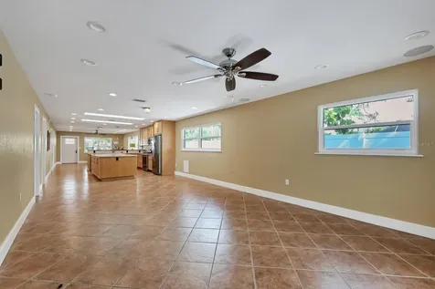 2110 Hawthorne Street Sarasota FL 34239