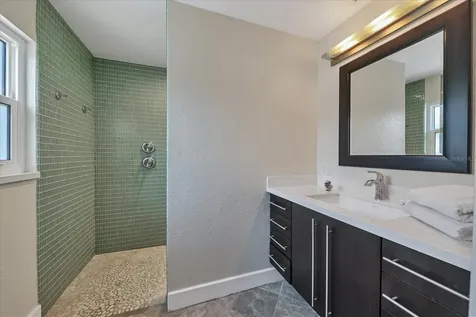 2110 Hawthorne Street Sarasota FL 34239