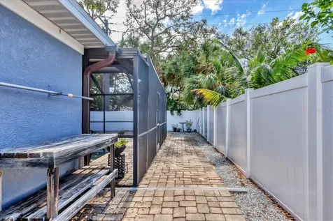 2110 Hawthorne Street Sarasota FL 34239