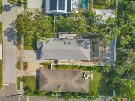 2110 Hawthorne Street Sarasota FL 34239