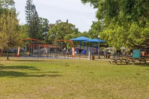 2110 Hawthorne Street Sarasota FL 34239