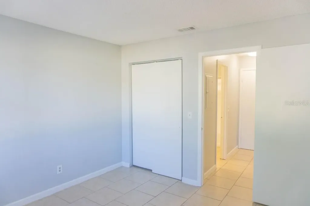 237 Thorn Tree Place Brandon FL 33510