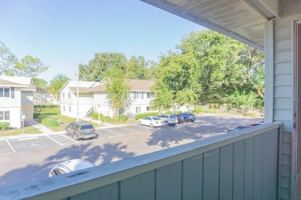 237 Thorn Tree Place Brandon FL 33510
